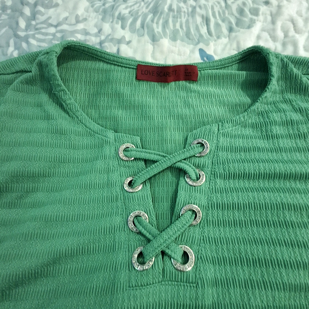 Scarlett Green Ribbed Tie Front Short Sleeve Blouse